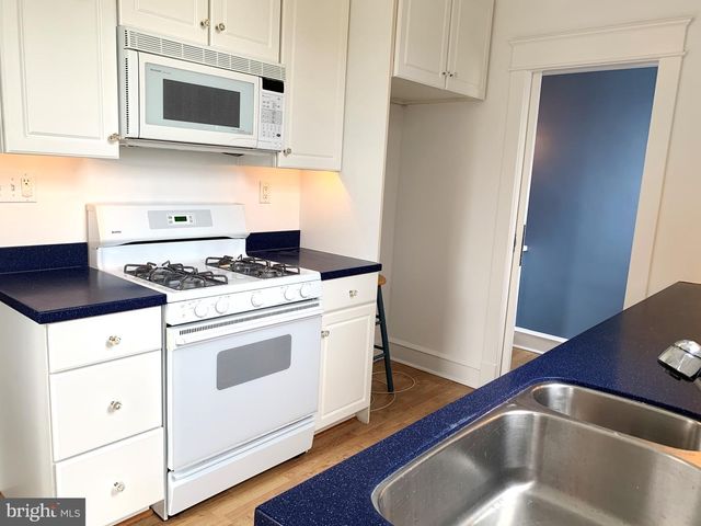 2413 W 16TH ST, Wilmington, DE 19806