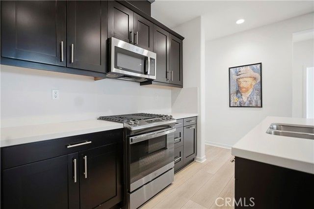 6910 Stonecrop, Fontana, CA 92336