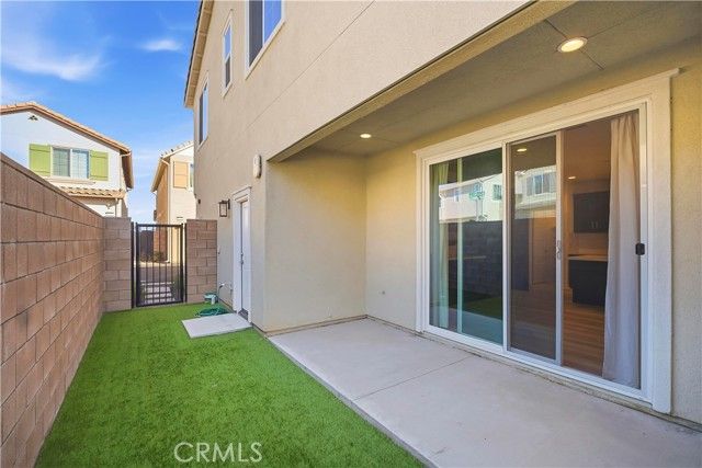 6910 Stonecrop, Fontana, CA 92336