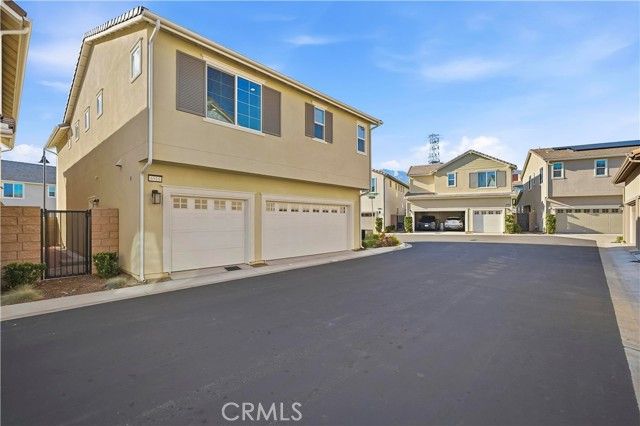 6910 Stonecrop, Fontana, CA 92336