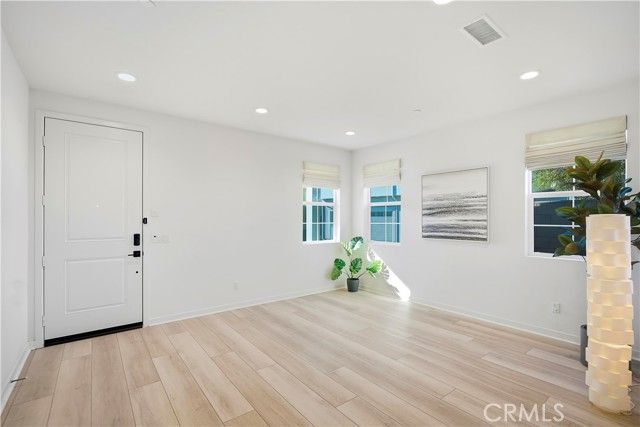 6910 Stonecrop, Fontana, CA 92336