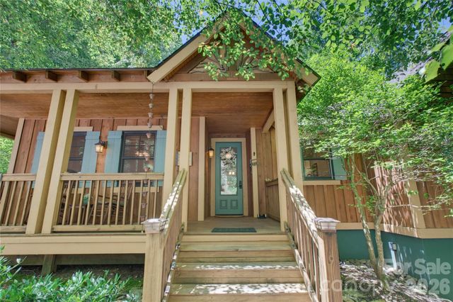 112 Boulder Creek Lane, Tuckasegee, NC 28783