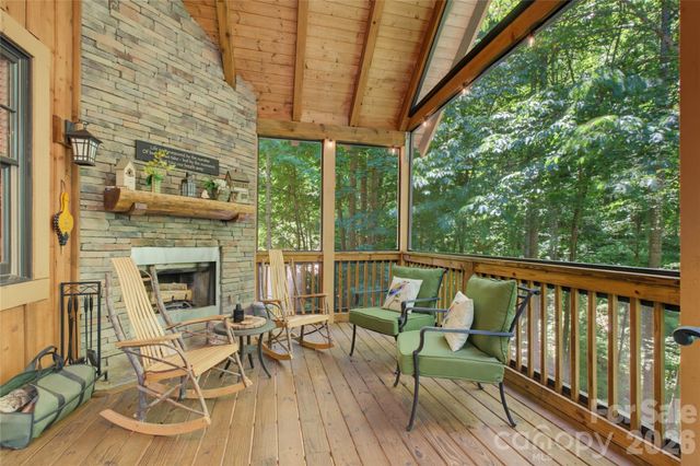 112 Boulder Creek Lane, Tuckasegee, NC 28783