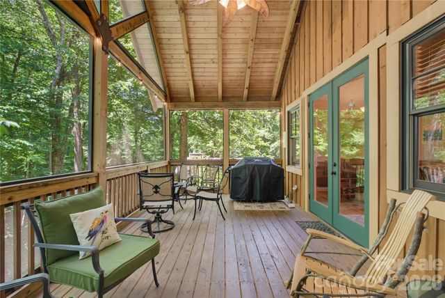 112 Boulder Creek Lane, Tuckasegee, NC 28783