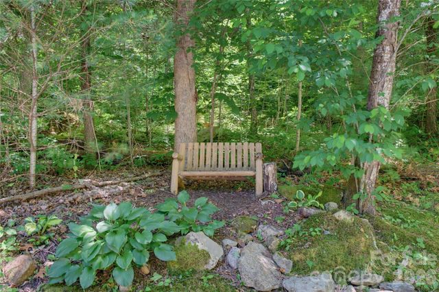 112 Boulder Creek Lane, Tuckasegee, NC 28783