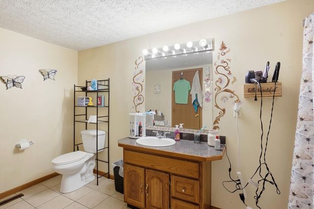 508 Carolyn Road, Washington Court House, OH 43160