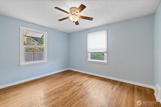 2905 E Olive Street, Seattle, WA 98122