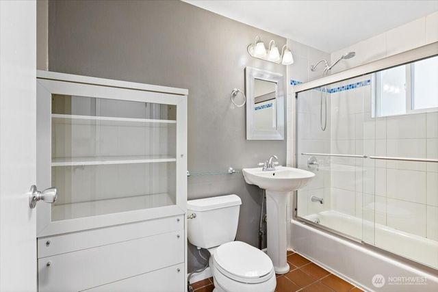 2905 E Olive Street, Seattle, WA 98122