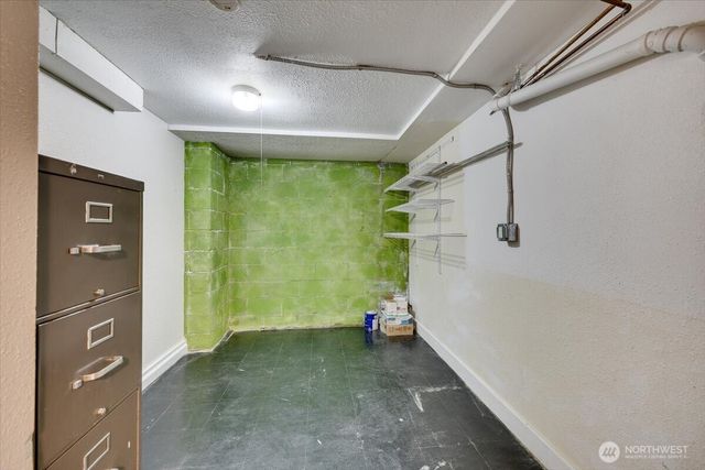 2905 E Olive Street, Seattle, WA 98122