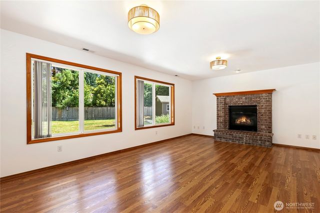8715 168th Street Ct E, Puyallup, WA 98375