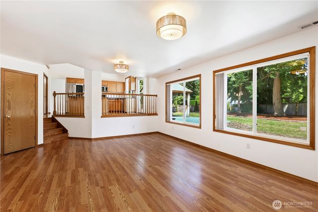 8715 168th Street Ct E, Puyallup, WA 98375