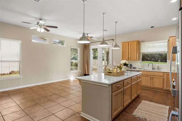 124 Cold Springs DR, Georgetown, TX 78633