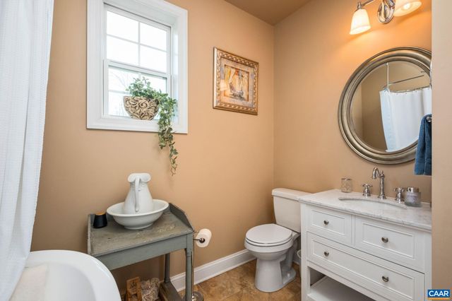 612 LONDON CT, Ruckersville, VA 22968