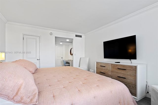 3140 S Ocean Dr 511, Hallandale Beach, FL 33009