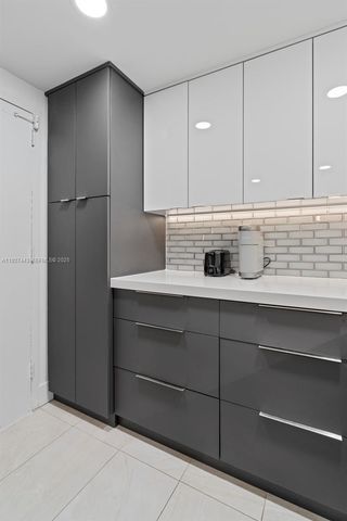 3140 S Ocean Dr 511, Hallandale Beach, FL 33009