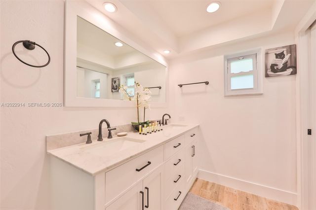 209 Bayshore Drive, Cape Coral, FL 33904