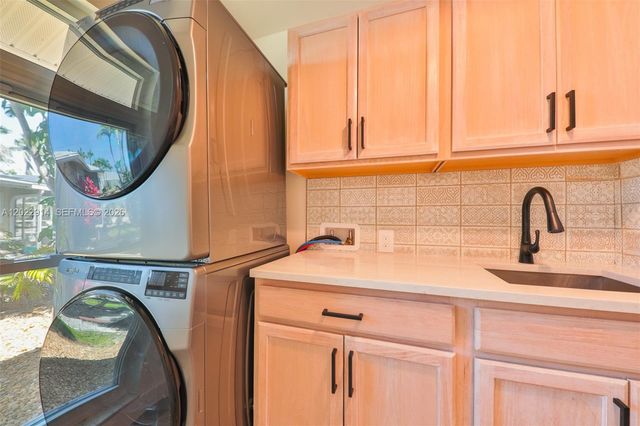 209 Bayshore Drive, Cape Coral, FL 33904