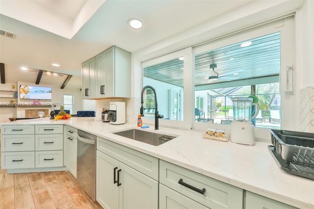 209 Bayshore Drive, Cape Coral, FL 33904