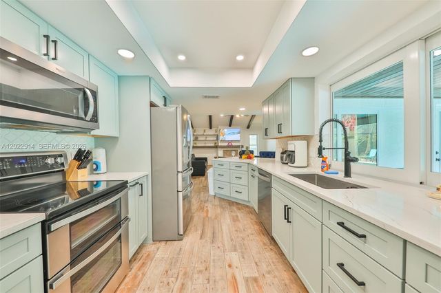209 Bayshore Drive, Cape Coral, FL 33904