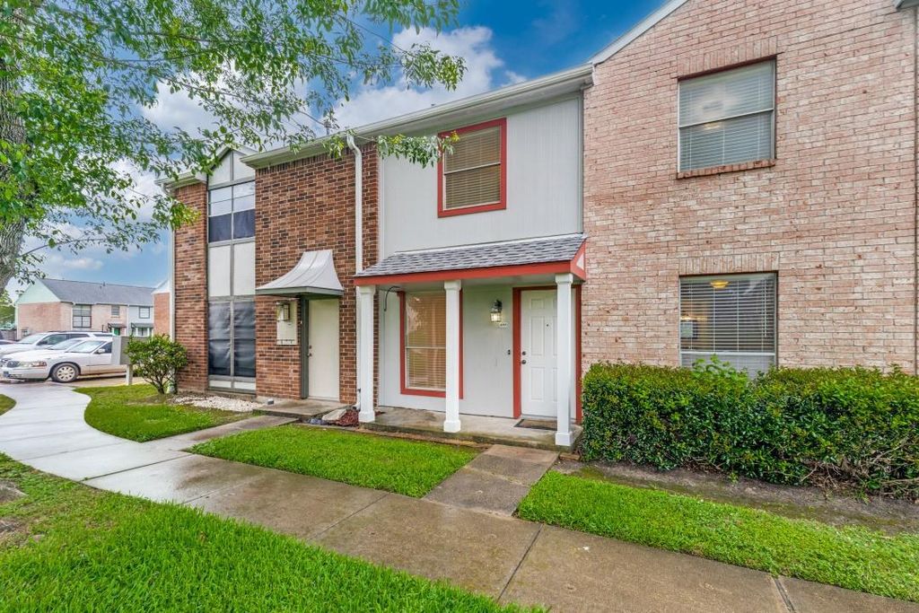 4053 Young Street, Pasadena, TX 77504