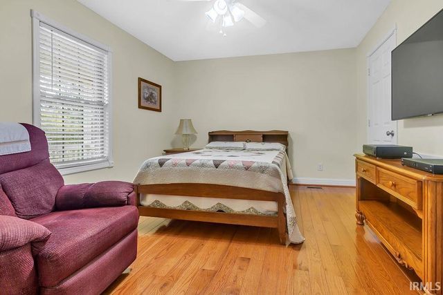 230 New Sandpit Acres Road, Bedford, IN 47421