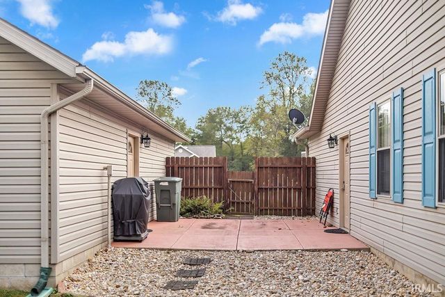 230 New Sandpit Acres Road, Bedford, IN 47421