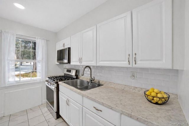 1 Fieldstone Drive 77, Hartsdale, NY 10530