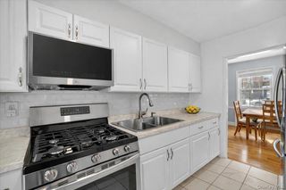 1 Fieldstone Drive 77, Hartsdale, NY 10530