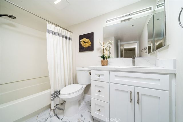 4760 Templeton Street 3226, Los Angeles, CA 90032