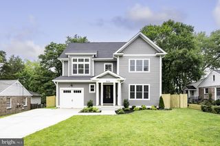 8006 HAMILTON LN, Alexandria, VA 22308