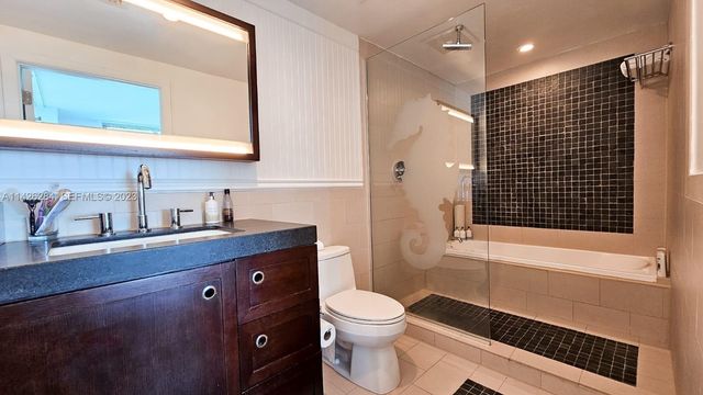 17315 E Collins Avenue 1102, Sunny Isles Beach, FL 33160