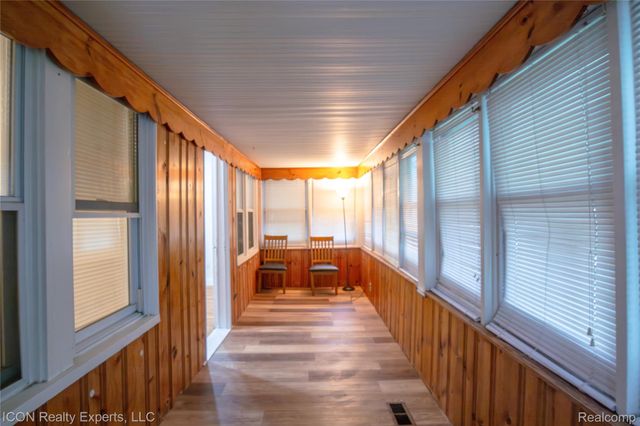 6838 Braun, Center Line, MI 48015