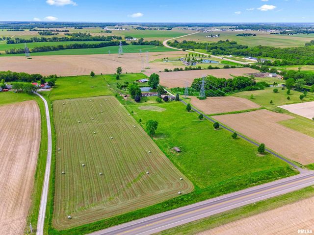 3600 BROADWAY Road, Pekin, IL 61554