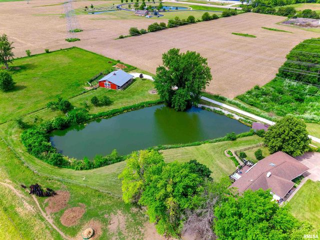 3600 BROADWAY Road, Pekin, IL 61554
