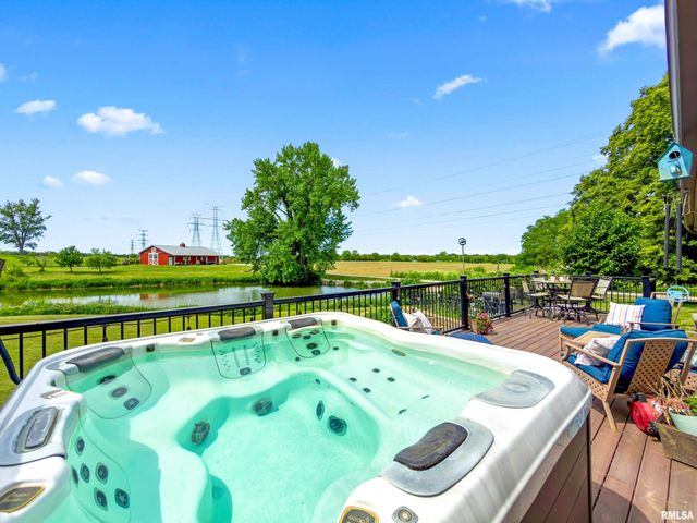 3600 BROADWAY Road, Pekin, IL 61554