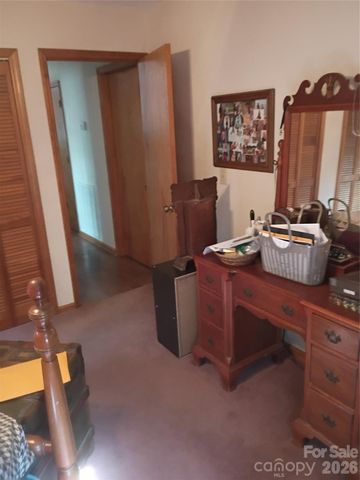 5427 Christopher Road, Iron Station, NC 28080