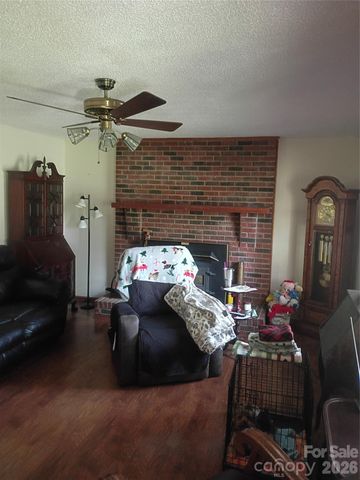 5427 Christopher Road, Iron Station, NC 28080