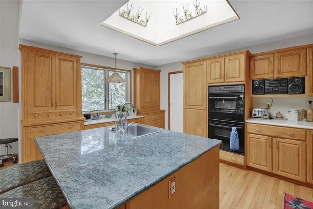 7 HESSIAN BLVD, Reading, PA 19607