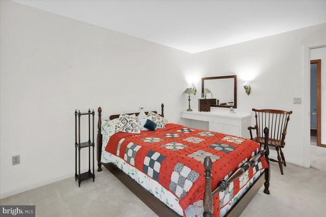 7 HESSIAN BLVD, Reading, PA 19607