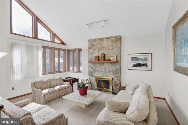 7 HESSIAN BLVD, Reading, PA 19607