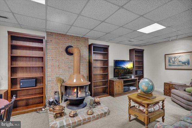 7 HESSIAN BLVD, Reading, PA 19607