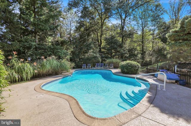 7 HESSIAN BLVD, Reading, PA 19607