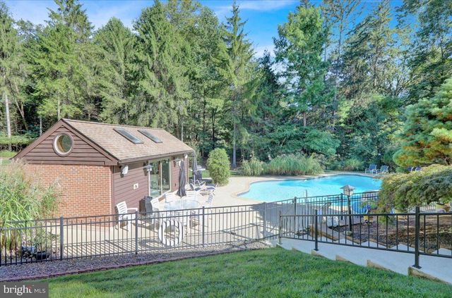 7 HESSIAN BLVD, Reading, PA 19607