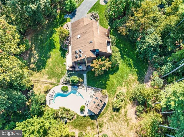 7 HESSIAN BLVD, Reading, PA 19607