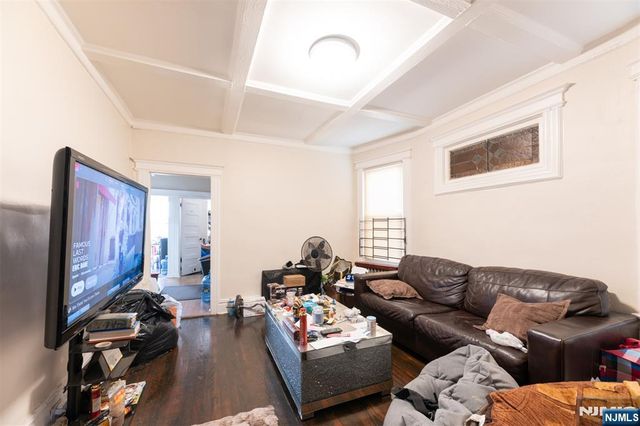 208 19th Street, East Orange, NJ 07017