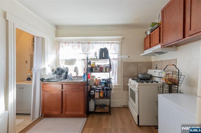 208 19th Street, East Orange, NJ 07017