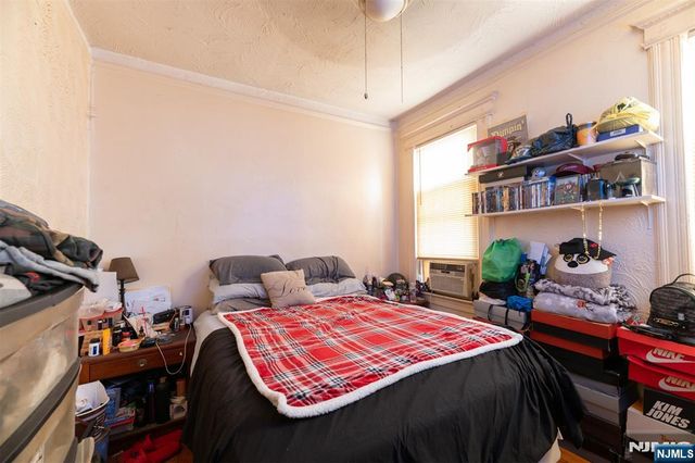208 19th Street, East Orange, NJ 07017