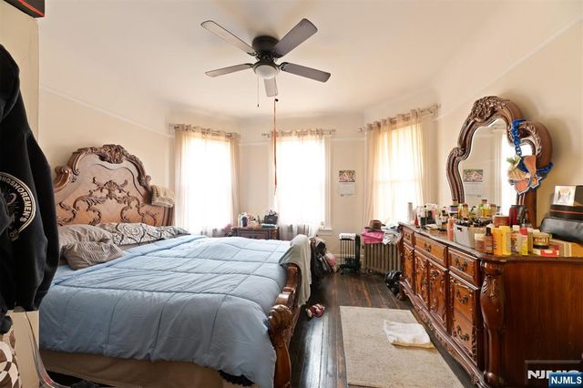 208 19th Street, East Orange, NJ 07017