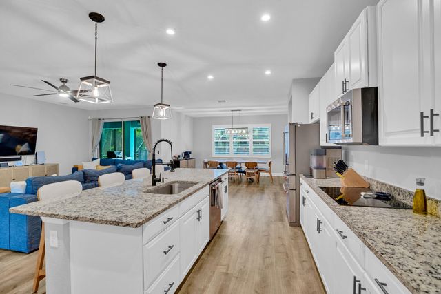 6213 Arcadia Square, Vero Beach, FL 32966