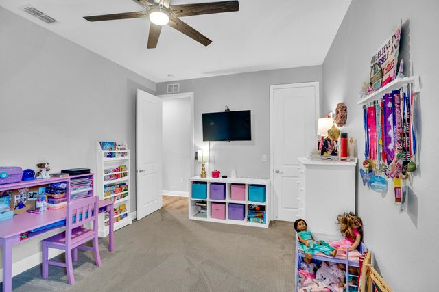 6213 Arcadia Square, Vero Beach, FL 32966